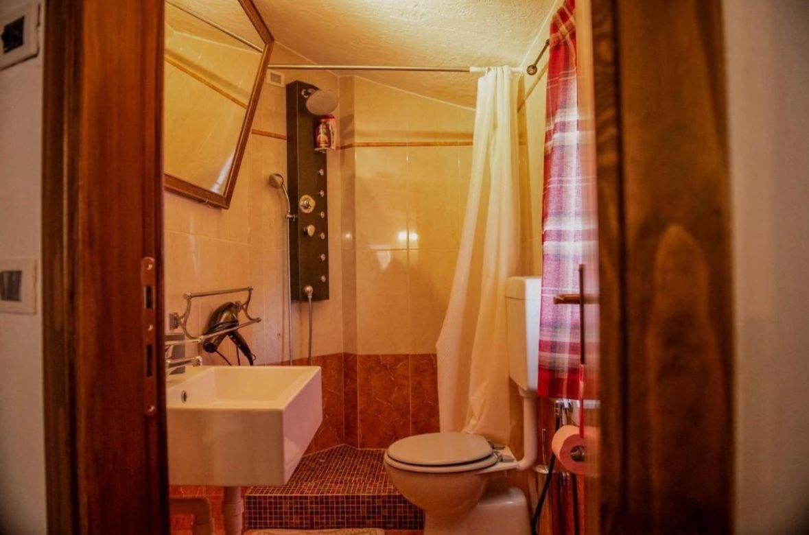 La Casa Del Lupo Apartment Serina (Lombardy)